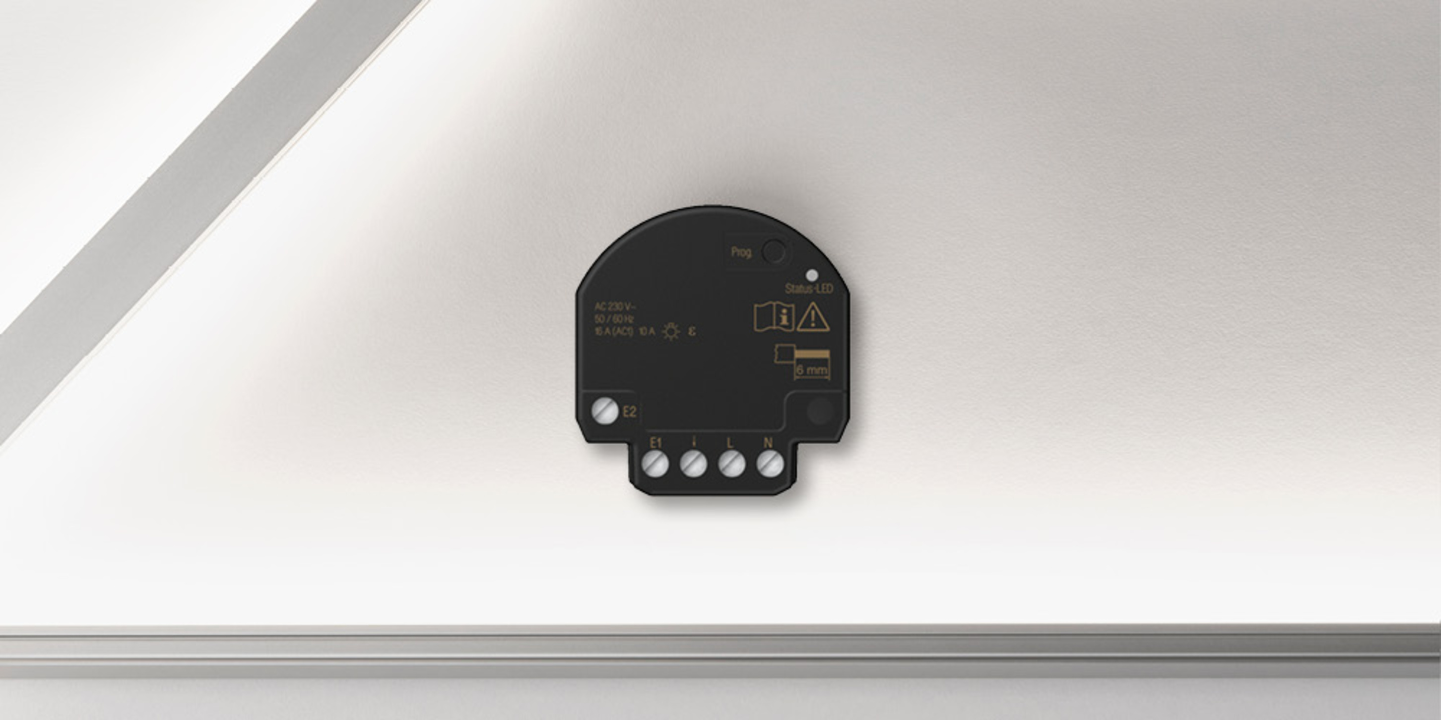 JUNG HOME Jalousieaktor Mini bei Elektro Baueregger e.K. in Bad Reichenhall