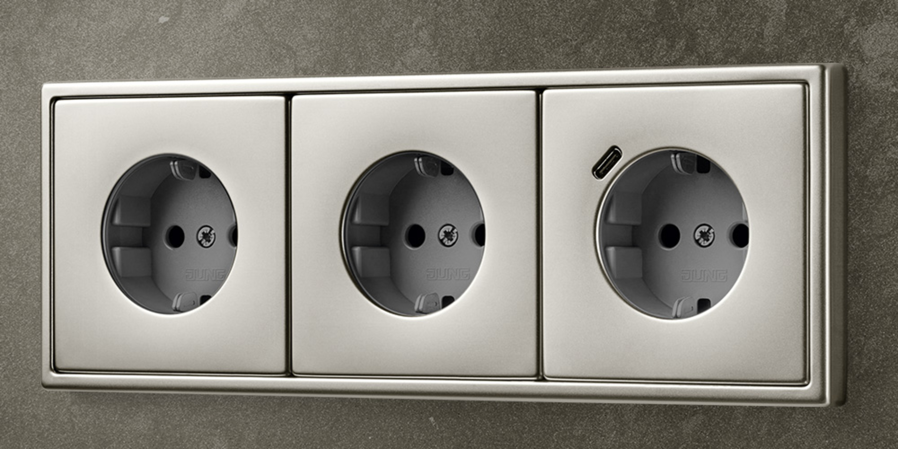 SCHUKO® Steckdosen mit USB bei Elektro Baueregger e.K. in Bad Reichenhall