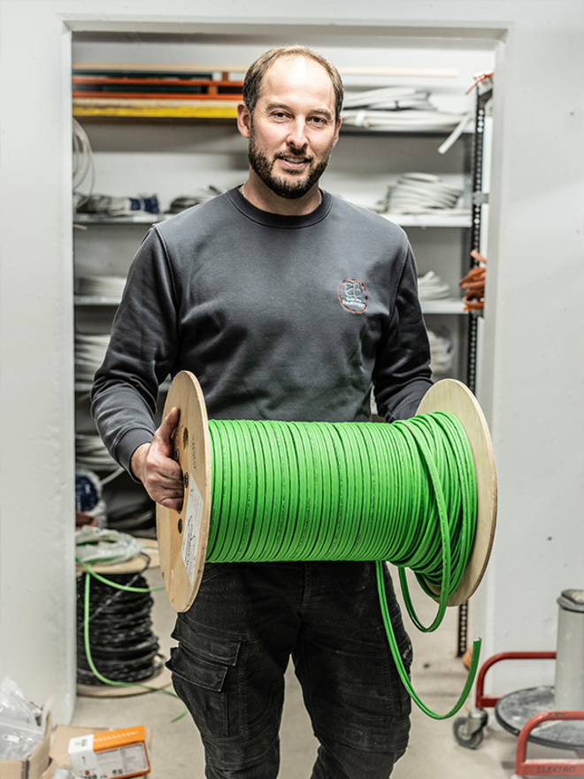 Dominic Hamberger bei Elektro Baueregger e.K. in Bad Reichenhall